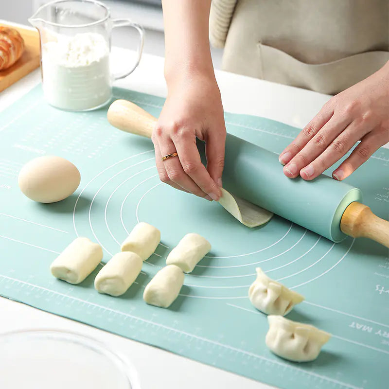 Hetoria Slip Rolling Pin and Large Non-Stick Matn